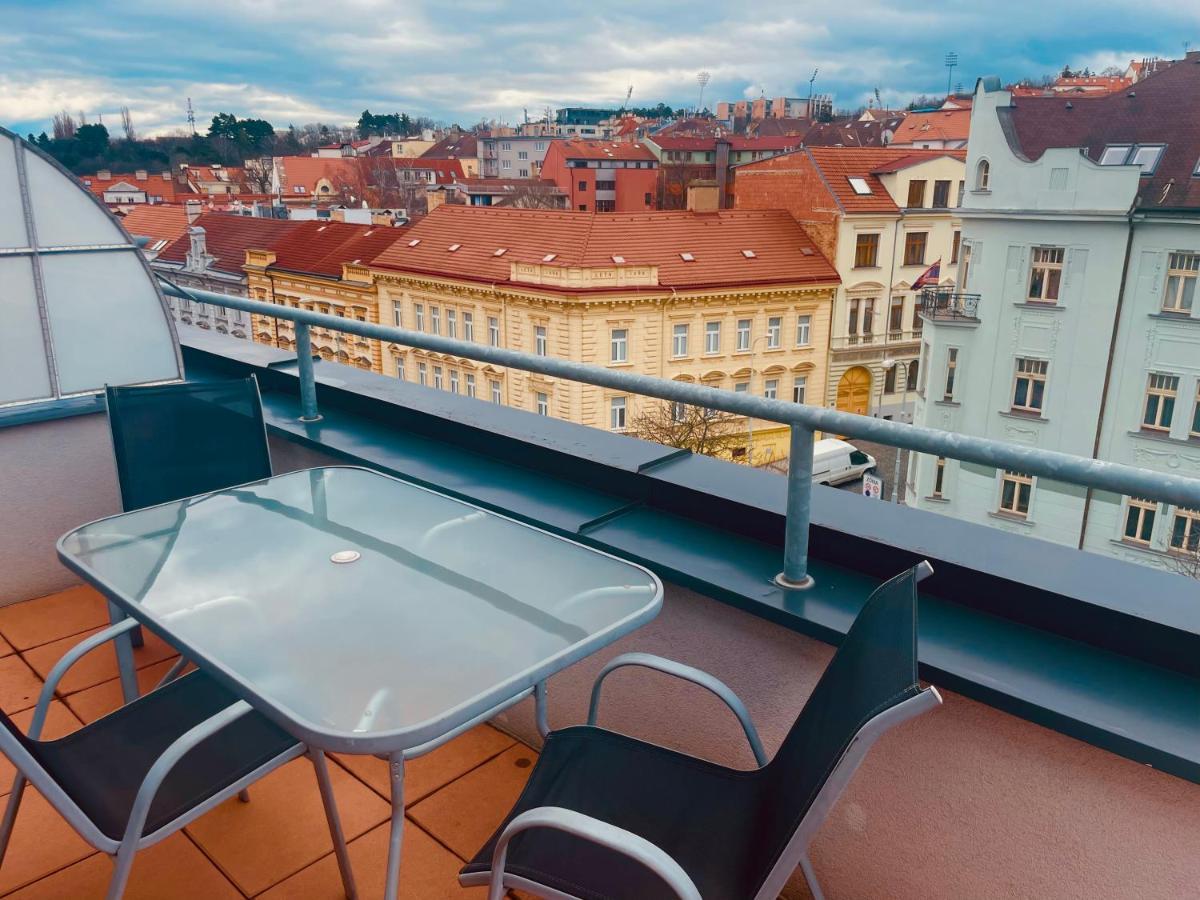 Downtown Suites Belohorska Prag Eksteriør billede